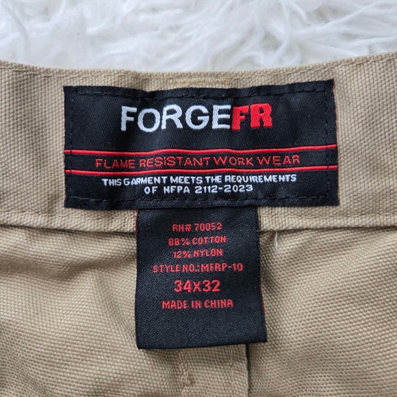 Forge Men's Khaki FR Utility Pants. Size 34x32. New.FLAME RESISTANT WORK WEAR - Picture 6 of 7